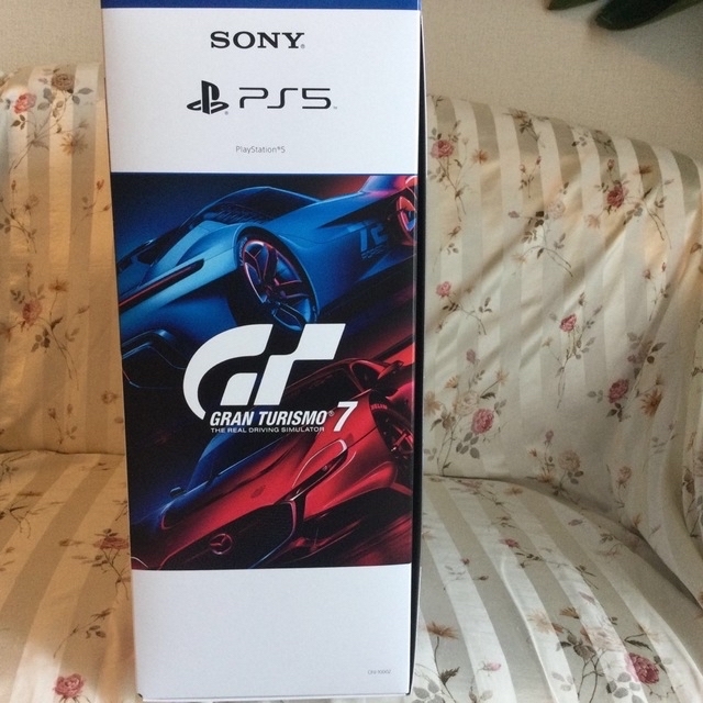 PlayStation 5 “グランツーリスモ7” 同梱版（ディスクドライブ搭載 2