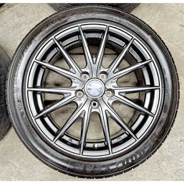 日産 セレナ トヨタ ノア ヴォクシー ホイールタイヤ 205/50R17 想像を