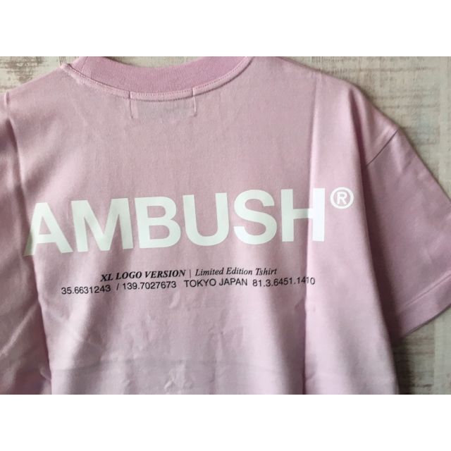 AMBUSH(アンブッシュ)のAMBUSH　XL-LOGO　Tシャツ　M～Lサイズ相当　ピンク メンズのトップス(Tシャツ/カットソー(半袖/袖なし))の商品写真