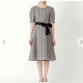 TO BE CHIC - タグ付き TO BE CHIC スポンジジョーゼットボックス