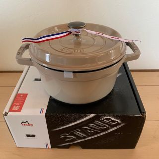 STAUB(鍋/フライパン)のフリマアイテム一覧 STAUB(鍋/フライパン)のフリマアイテム一覧