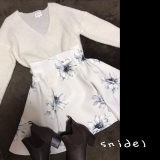 スナイデル(SNIDEL)のsnidel❤︎花柄スカート(ひざ丈スカート)