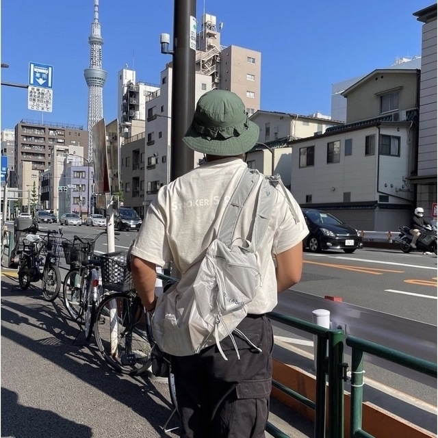 Hanes(ヘインズ)のunkown tee hanes/ NYC hat メンズのトップス(Tシャツ/カットソー(半袖/袖なし))の商品写真