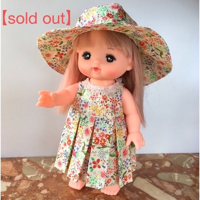 【sold out】【リバティ】メルちゃんハンドメイドのワンピースと帽子のセット