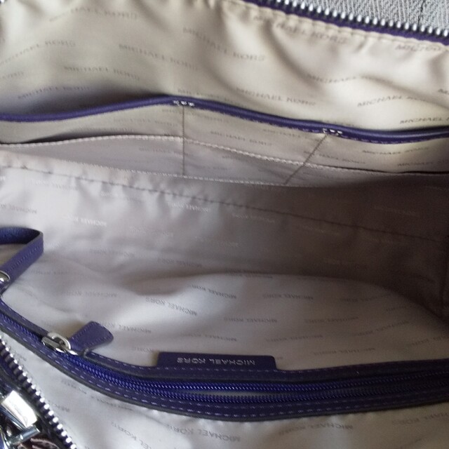 Michael Kors(マイケルコース)のマイケルコース ロックチェーン バッグ パープル レディースのバッグ(ハンドバッグ)の商品写真