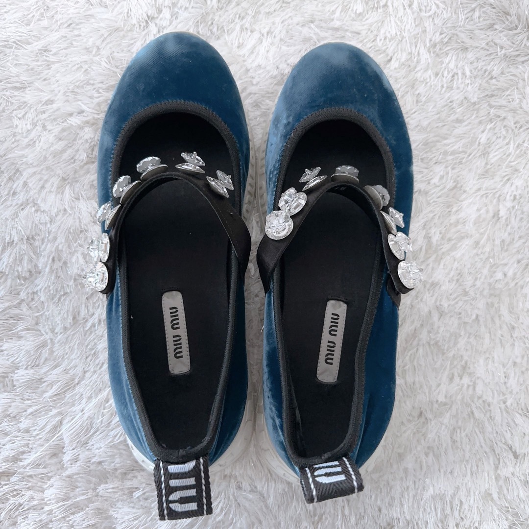 miumiu(ミュウミュウ)のMIUMIU ミュウミュウ　クリスタル　ストラップ　スニーカー　スリッポン　美品 レディースの靴/シューズ(スニーカー)の商品写真