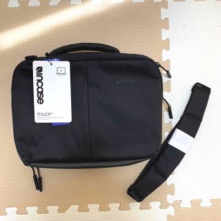 インケース(Incase)のIncase 13インチ Reform Brief w/Tensaerlite(PC周辺機器)