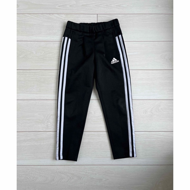 adidas(アディダス)の120cm アディダスジャージパンツ キッズ/ベビー/マタニティのキッズ服男の子用(90cm~)(パンツ/スパッツ)の商品写真