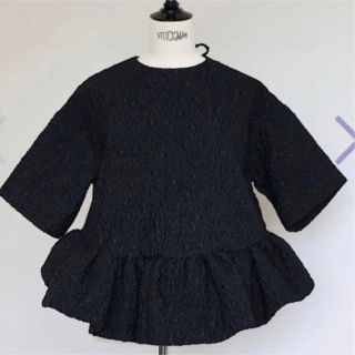 新品タグ付きGypsohila Flower Gloss Tee ブラックの通販 by めりーs