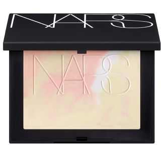 ナーズ(NARS)のnars ナーズ　ライトリフレクティング プリズマティックパウダー(フェイスパウダー)