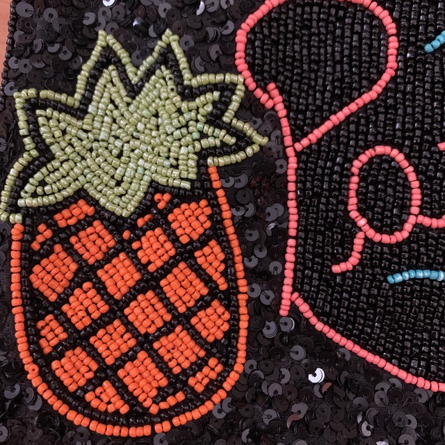 ROSE BUD(ローズバッド)のローズバッド購入　ビーズ　刺繍クラッチ レディースのバッグ(クラッチバッグ)の商品写真