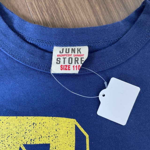 JUNK STORE(ジャンクストアー)のジャンクストア✨ネイビーTシャツ110 キッズ/ベビー/マタニティのキッズ服男の子用(90cm~)(Tシャツ/カットソー)の商品写真
