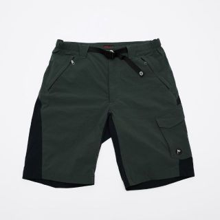 マーモット(MARMOT)のMarmot  マーモット  ショートパンツ  サイズ  L(ショートパンツ)