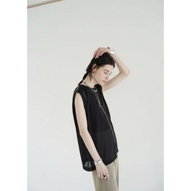 CLANE COLOR LINE SHEER NO SLEEVE TOPSトップス