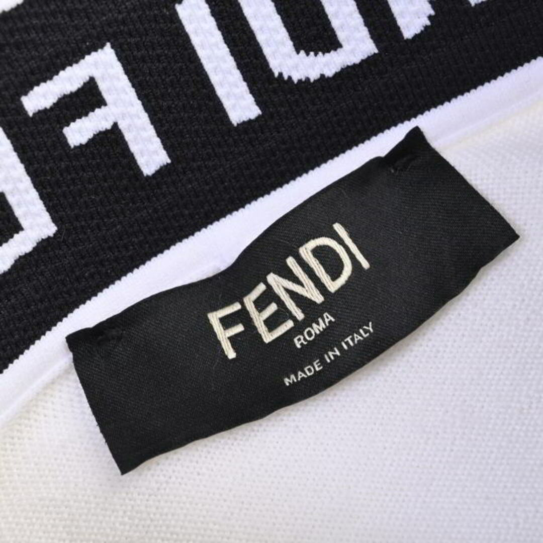 FENDI ネックロゴ ウール ハイネックニット FENDI ネックロゴ ウール ハイネックニット