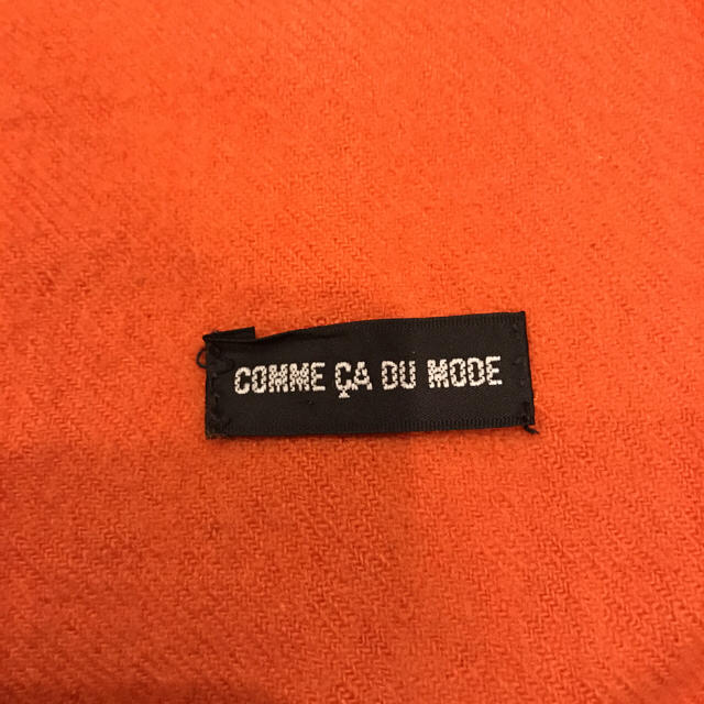 COMME CA DU MODE(コムサデモード)のCOMME CA DU MODE オレンジマフラー レディースのファッション小物(マフラー/ショール)の商品写真