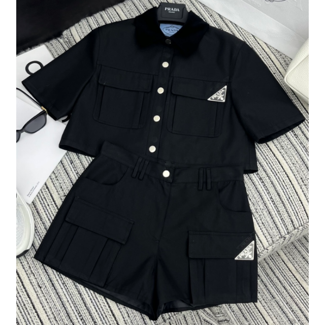 PRADA パンツスーツ 素晴らしい価格 50%割引 www.toyotec.com