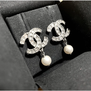 シャネル パールピアス ピアスの通販 500点以上 | CHANELのレディース シャネル パールピアス ピアスの通販 500点以上 | CHANELのレディース
