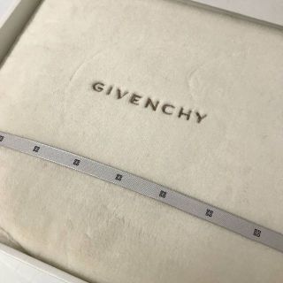 GIVENCHY/ジバンシー アクリル毛布 140ｘ200㎝ マイヤー毛布