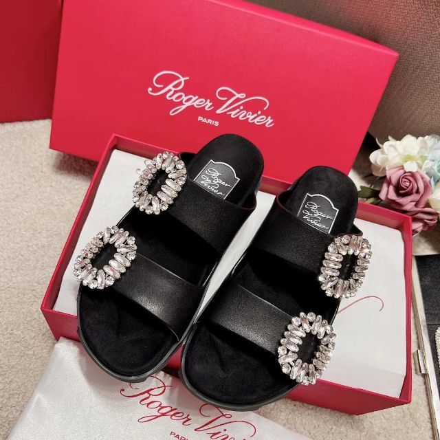 未使用 綺麗 roger vivier ロジェヴィヴィエ サンダル4色 【売れ筋