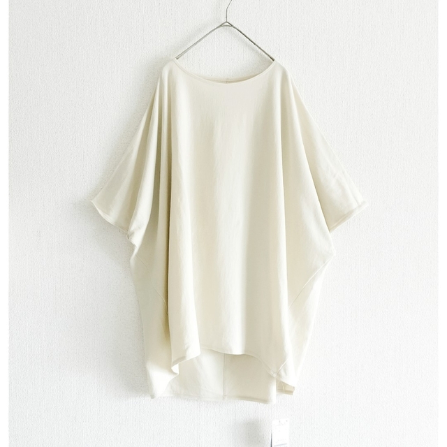 Plage(プラージュ)の新品タグ付き plage sweat drape tシャツ 白 プラージュ レディースのトップス(Tシャツ(半袖/袖なし))の商品写真