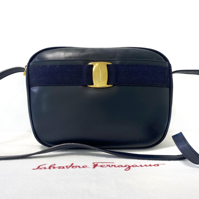 【特価】 Ferragamoフェラガモ ショルダーバッグ ネイビー レザー ▼