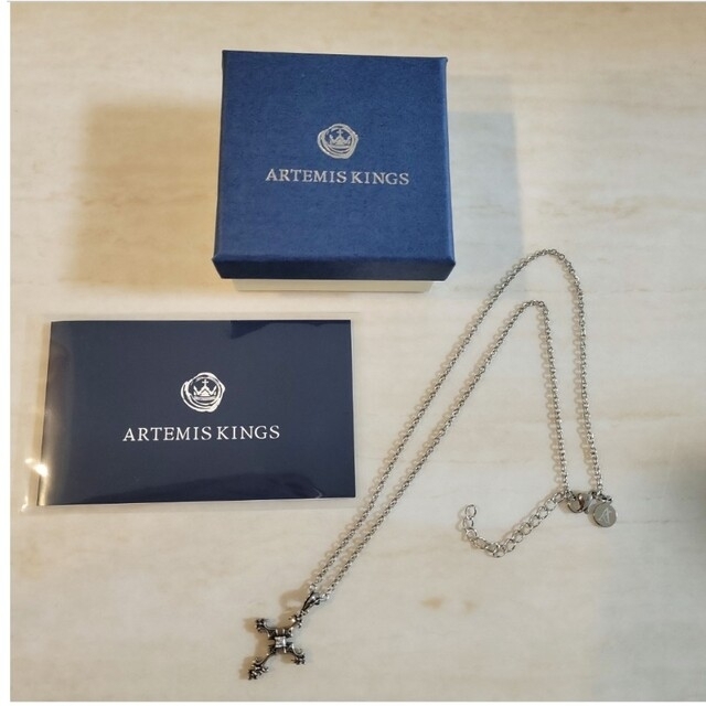 ARTEMIS KINGS(アルテミスキングス)のArtemis Kings アルテミスキングス クロスペンダント ステンレス メンズのアクセサリー(ネックレス)の商品写真