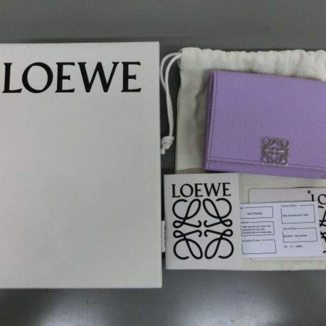 LOEWE(ロエベ)の専用【新品未使用】LOEWE★アナグラム トライフォールド ウォレット レディースのファッション小物(財布)の商品写真