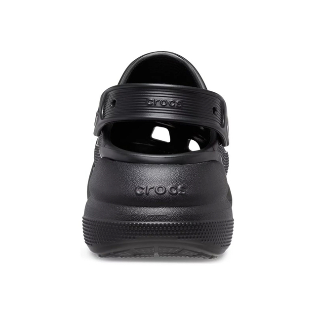 crocs(クロックス)のクロックス　クラシック　クラッシュ　厚底　黒　m8w10 26 大き目 メンズの靴/シューズ(サンダル)の商品写真