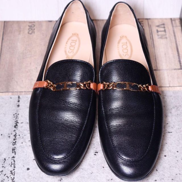 極美品】TOD'S トッズ 23 ロゴ Tチェーン レザー ローファー 黒 豪華