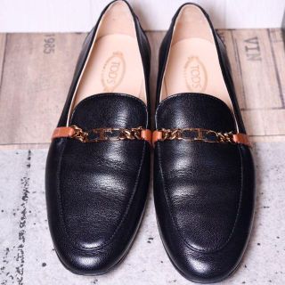 【極美品】TOD'S トッズ 23 ロゴ Tチェーン レザー ローファー 黒