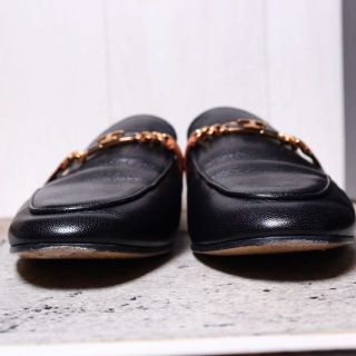 極美品】TOD´S トッズ 23 ロゴ Tチェーン レザー ローファー 黒-