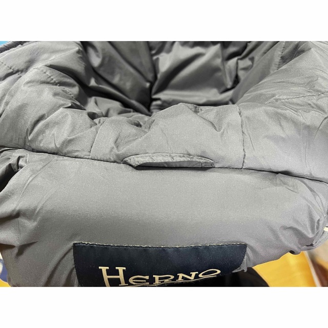 HERNO(ヘルノ)の【未使用品】ヘルノレジェンド（HERNO）ダウンジャケット グレー 46 メンズのジャケット/アウター(ダウンジャケット)の商品写真