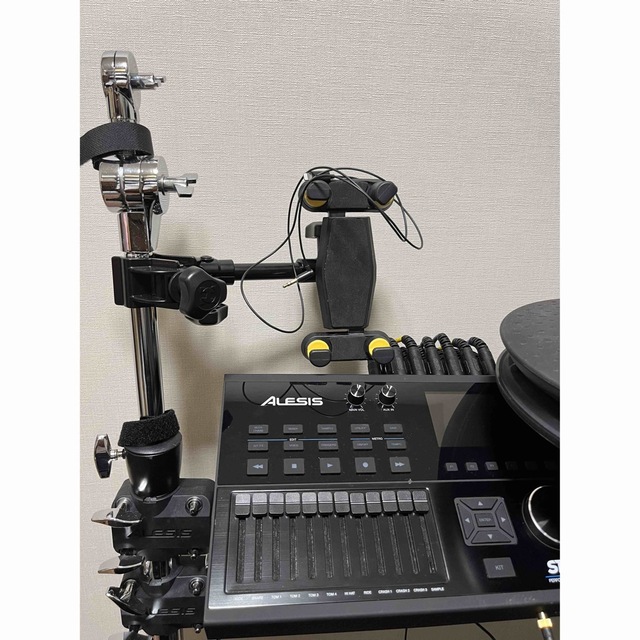 【美品】ALESIS 電子ドラムSTRIKE PRO KIT 拡張パック 楽器のドラム(電子ドラム)の商品写真