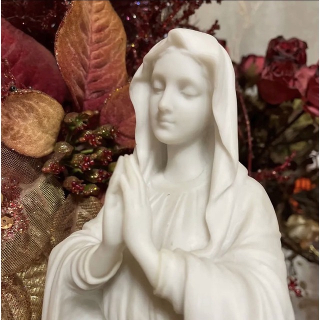 聖母 マリア像  キリスト教美術彫刻像  高さ約29cm インテリア/住まい/日用品のインテリア小物(置物)の商品写真
