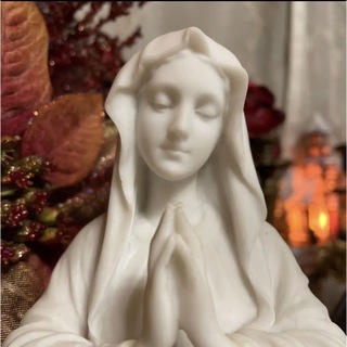 聖母 マリア像  キリスト教美術彫刻像  高さ約29cm(置物)