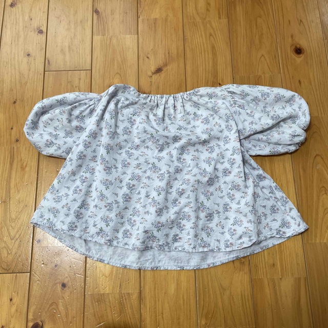 apres les cours(アプレレクール)のTシャツ　子供用　アプレレクール キッズ/ベビー/マタニティのキッズ服女の子用(90cm~)(Tシャツ/カットソー)の商品写真