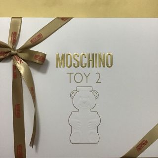 モスキーノ(MOSCHINO)のモスキーノ　MOSCHINO  トイ２　100コフレ　4点セット　新品　未開封(香水(女性用))