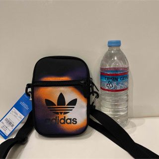 アディダス(adidas)のadidas ミニショルダー　(ショルダーバッグ)