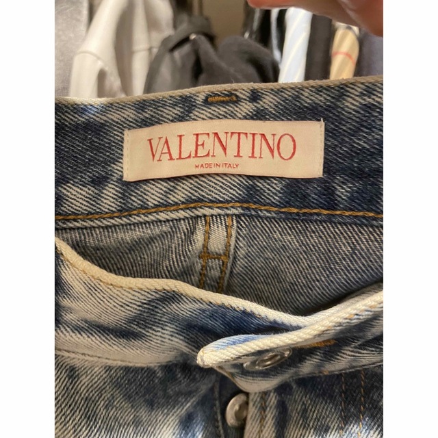 VALENTINO(ヴァレンティノ)の美品 VALENTINO ロゴ ポケット ジーンズ メンズのパンツ(デニム/ジーンズ)の商品写真