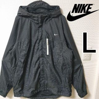 ナイキ(NIKE)のNIKE 黒 チェック柄 ナイロンジャケット ウィンドブレーカー ナイキブルゾン(ナイロンジャケット)