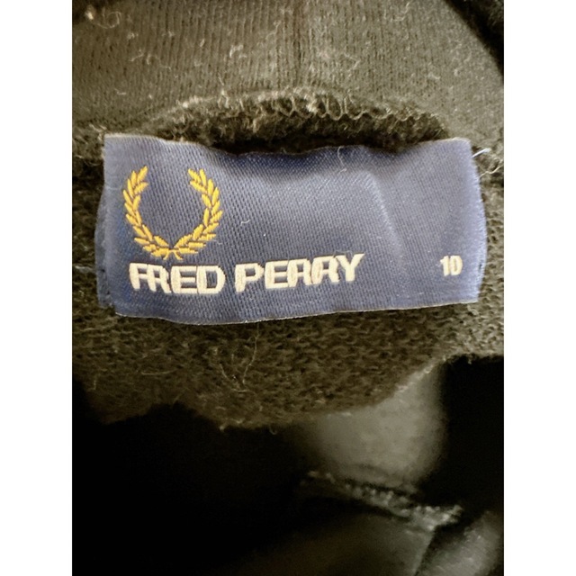 FRED PERRY(フレッドペリー)のフレッドペリー  パーカー　フーディ レディースのトップス(パーカー)の商品写真