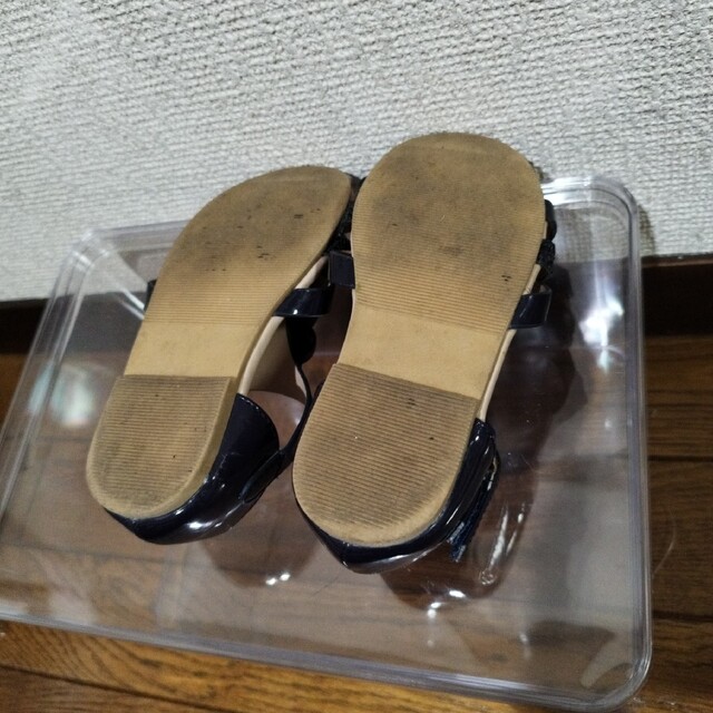 H&M(エイチアンドエム)のh&m 16cmサンダル キッズ/ベビー/マタニティのキッズ靴/シューズ(15cm~)(サンダル)の商品写真
