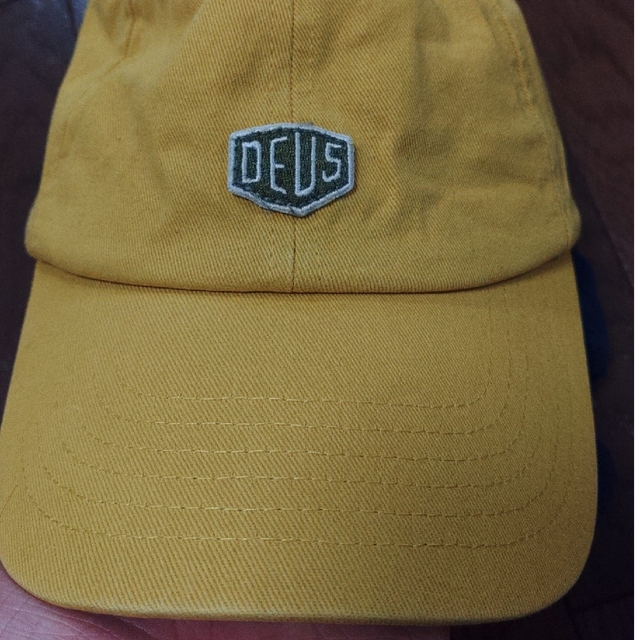 Deus ex Machina(デウスエクスマキナ)のDEUS　BANKS TES キャップ　黄色 メンズの帽子(キャップ)の商品写真