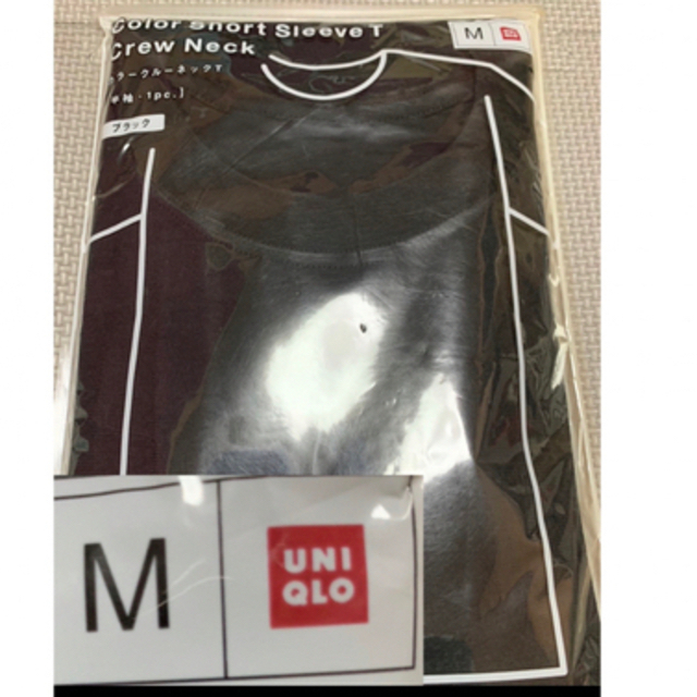 UNIQLO(ユニクロ)のUNIQLO ユニクロ　カラーショートスリーブTシャツ 黒　M 未開封　ブラック メンズのトップス(Tシャツ/カットソー(半袖/袖なし))の商品写真