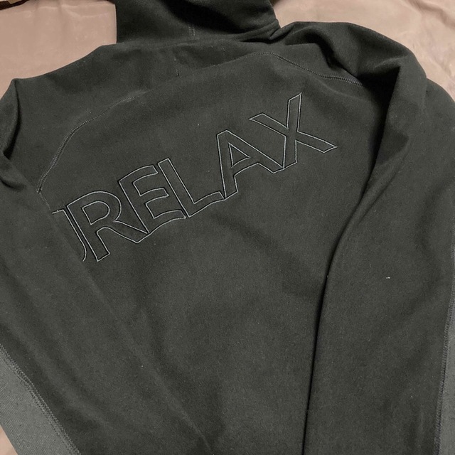 1piu1uguale3(ウノピゥウノウグァーレトレ)の【1PIU1UGUALE3 RELAX】別注 BRUSHED HOODIE メンズのトップス(パーカー)の商品写真