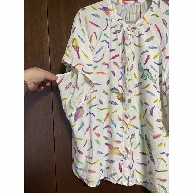 Design Tshirts Store graniph(グラニフ)のグラニフ 鳥柄ブラウス レディースのトップス(シャツ/ブラウス(半袖/袖なし))の商品写真