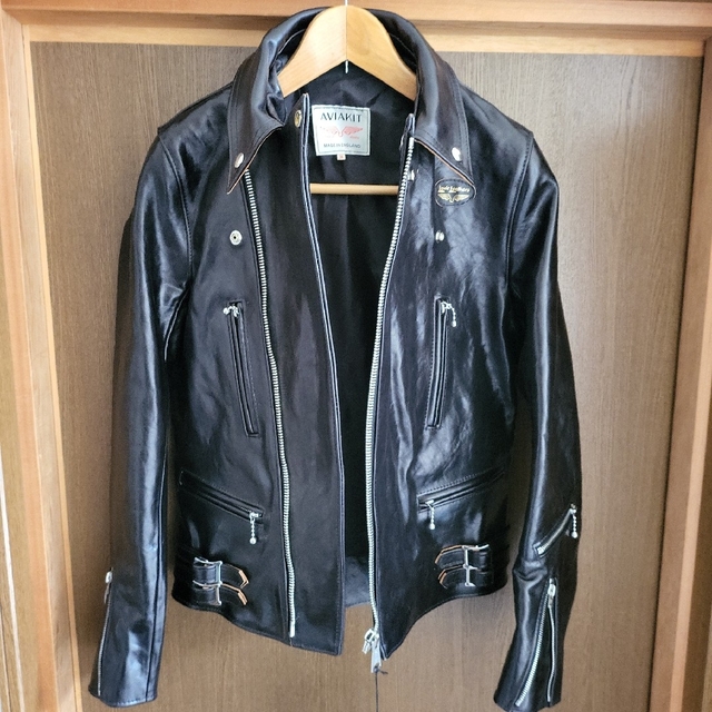 Lewis Leathers(ルイスレザー)のルイスレザー ライトニング ベジカウ ライダース 391T タイトフィット メンズのジャケット/アウター(ライダースジャケット)の商品写真