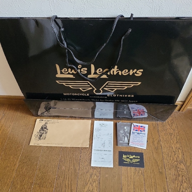 Lewis Leathers(ルイスレザー)のルイスレザー ライトニング ベジカウ ライダース 391T タイトフィット メンズのジャケット/アウター(ライダースジャケット)の商品写真