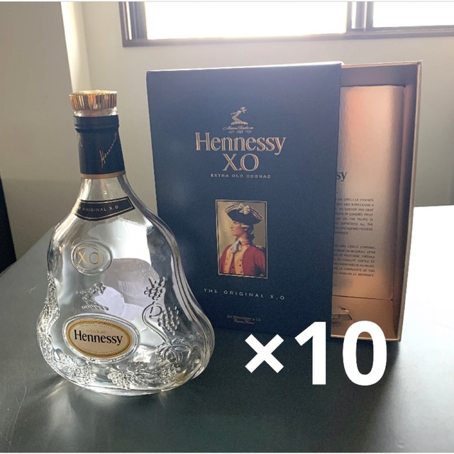 Hennessy X.O ヘネシー 箱入り空瓶 10本のサムネイル